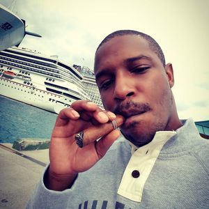 Meet your Posher, Miles